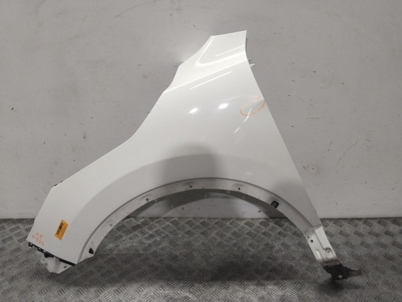 Recambio de aleta delantera izquierda para nissan qashqai ii (j11, j11_) 1.5 dci referencia OEM IAM F3A014EAMB  