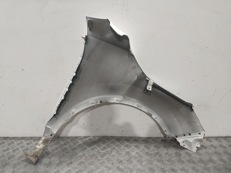 Recambio de aleta delantera izquierda para nissan qashqai ii (j11, j11_) 1.5 dci referencia OEM IAM F3A014EAMB  