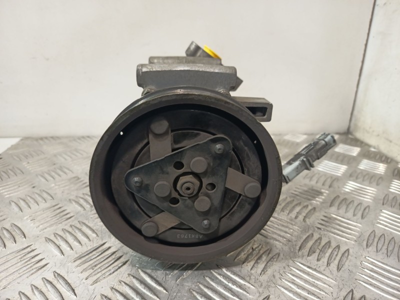 Recambio de compresor aire acondicionado para nissan note (e11, ne11) 1.5 dci referencia OEM IAM 8200365787  