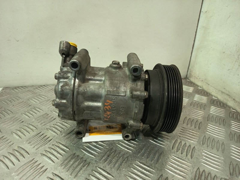 Recambio de compresor aire acondicionado para nissan note (e11, ne11) 1.5 dci referencia OEM IAM 8200365787  