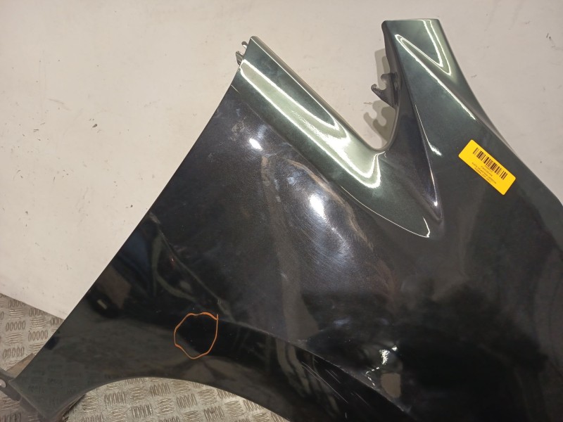 Recambio de aleta delantera derecha para nissan leaf (ze1) electric referencia OEM IAM F31005SHMA  NEGRO