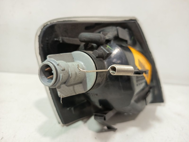 Recambio de piloto delantero izquierdo para volkswagen passat b5 (3b2) 1.9 tdi 4motion referencia OEM IAM 084411531LF  