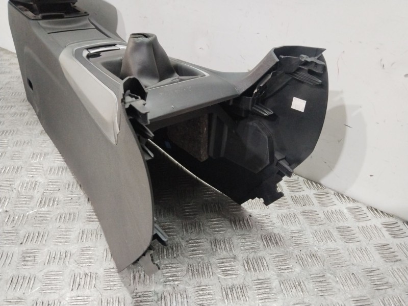 Recambio de apoyabrazos central para peugeot 308 i (4a_, 4c_) 1.6 thp 16v referencia OEM IAM 96775880ZD  