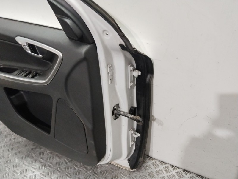 Recambio de puerta delantera izquierda para volvo xc60 i suv (156) d3 / d4 referencia OEM IAM 31365266  BLANCO