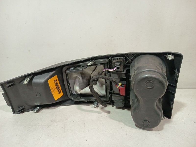 Recambio de posa vasos para seat ibiza iv (6j5, 6p1) 1.9 tdi referencia OEM IAM 6J0858331  