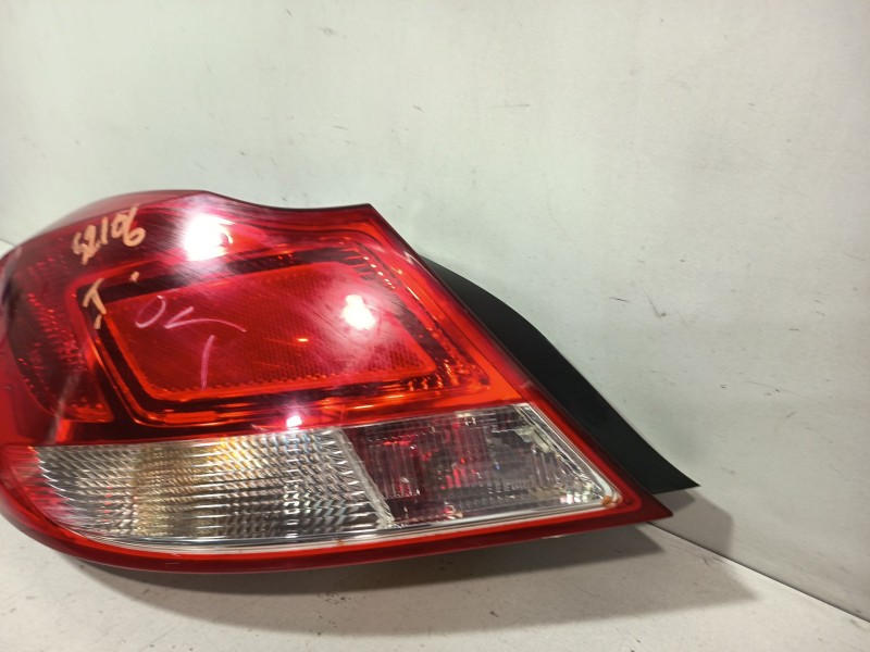 Recambio de piloto trasero izquierdo para opel insignia a (g09) 2.0 cdti (68) referencia OEM IAM 13279621  