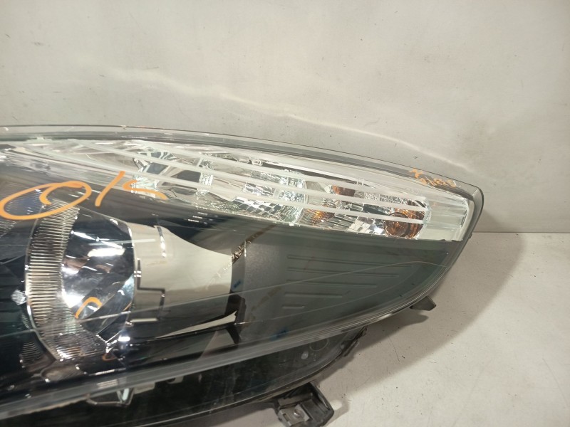 Recambio de faro izquierdo para renault scénic iii (jz0/1_) 1.5 dci referencia OEM IAM 260606760R 89903290 