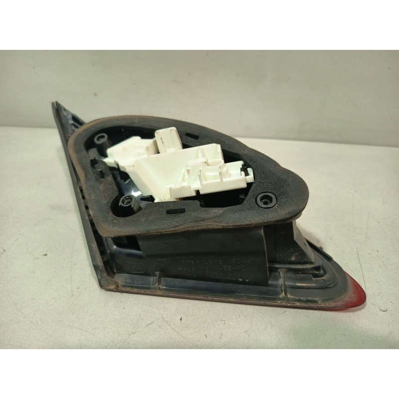 Recambio de piloto trasero derecho interior para opel astra j (p10) 1.6 (68) referencia OEM IAM 13319950  