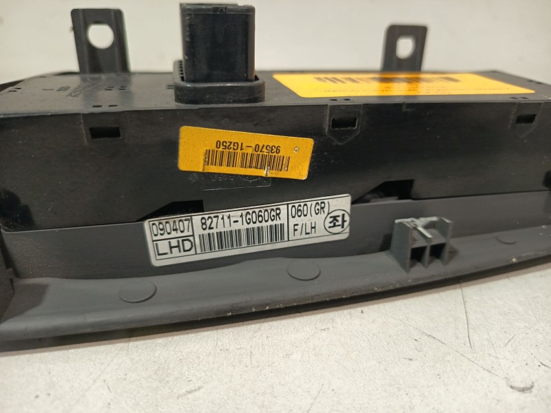 Recambio de mando elevalunas delantero izquierdo para kia rio 1.4 active referencia OEM IAM 827111G060GR  