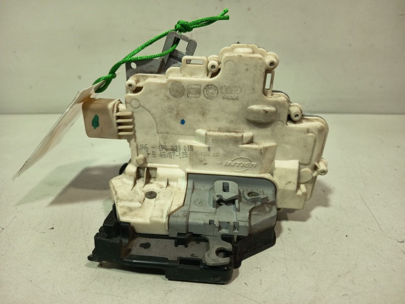 Recambio de cerradura puerta trasera izquierda para seat leon (1p1) sport referencia OEM IAM 1P0839015  
