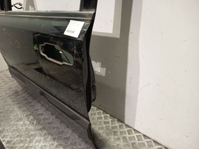 Recambio de puerta delantera izquierda para kia sorento 2.5 crdi ex referencia OEM IAM 760033E100 NEGRO 