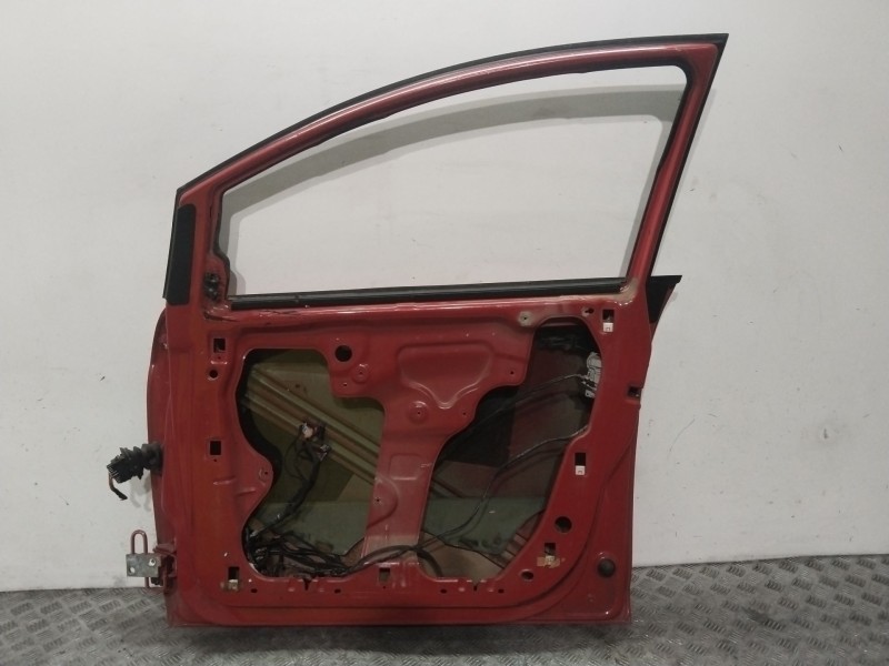 Recambio de puerta delantera derecha para seat altea (5p1) 2.0 tdi referencia OEM IAM 5P0831056A  ROJO