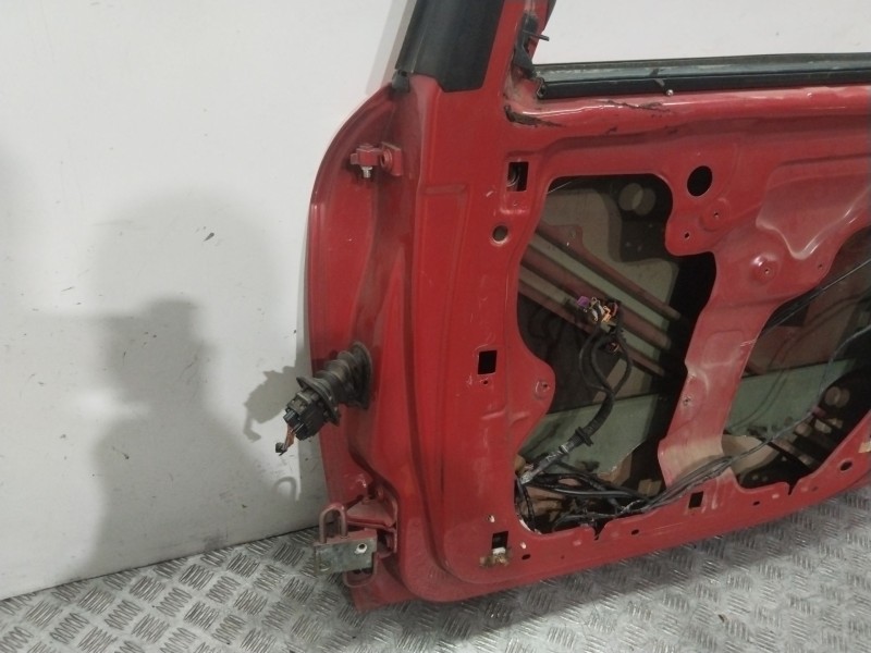 Recambio de puerta delantera derecha para seat altea (5p1) 2.0 tdi referencia OEM IAM 5P0831056A  ROJO