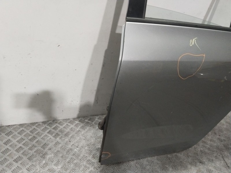 Recambio de puerta trasera izquierda para toyota yaris (_p9_) 1.0 vvt-i (ksp90_) referencia OEM IAM 670040D110  