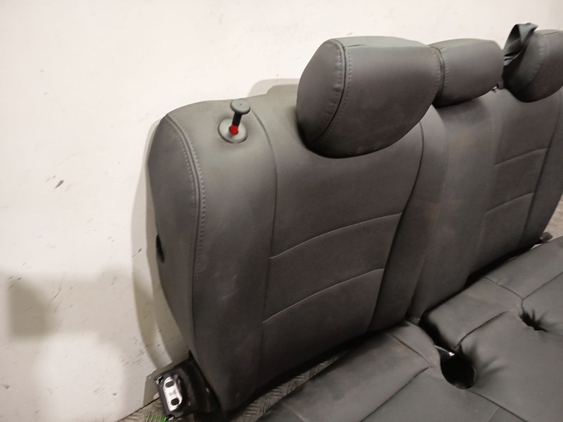 Recambio de asientos traseros para nissan leaf (ze1) electric referencia OEM IAM   