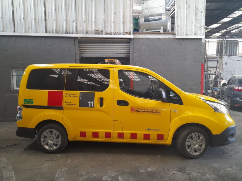 nissan nv200 / evalia autobús del año 2021