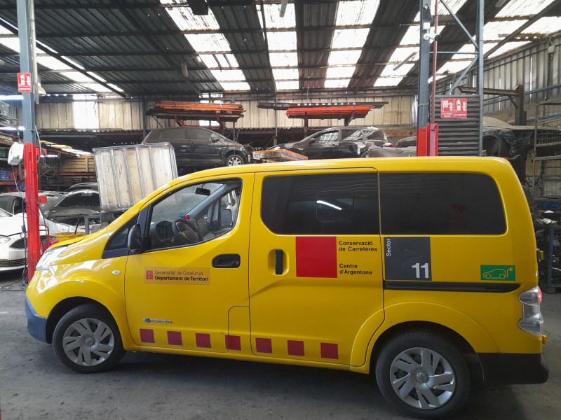 nissan nv200 / evalia autobús del año 2021