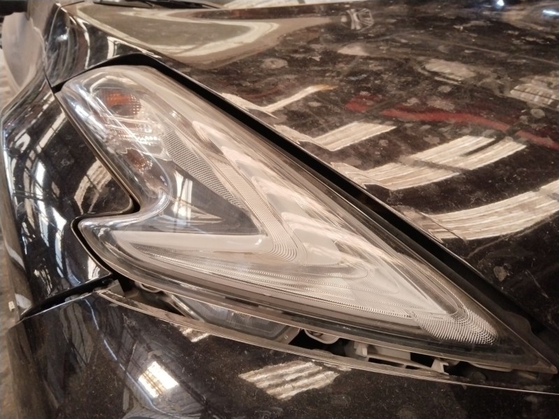 Recambio de faro derecho para nissan juke (f15) 1.2 dig-t referencia OEM IAM 260101KA0C  