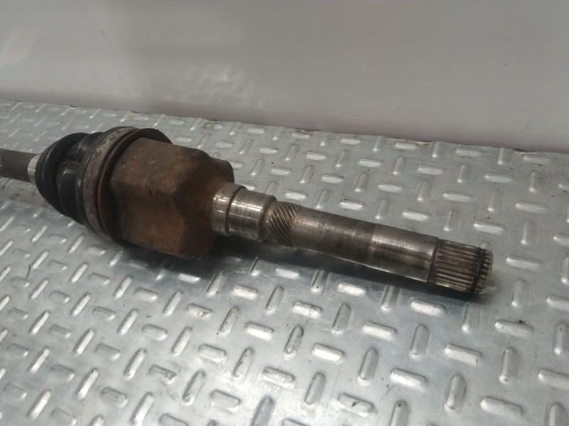 Recambio de transmision delantera derecha para chrysler voyager iv (rg, rs) 2.5 crd referencia OEM IAM 4641884AA  