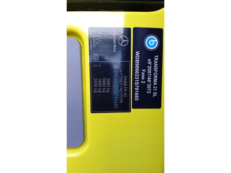 mercedes-benz sprinter 3,5-t autobús (b906) del año 2013