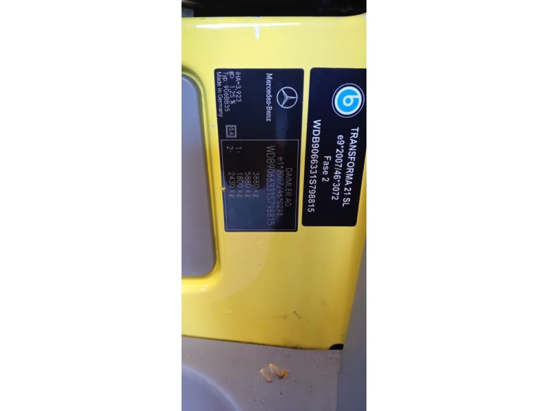 mercedes-benz sprinter 3,5-t autobús (b906) del año 2013