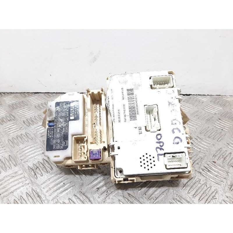 CAJA RELES / FUSIBLES 3677051K40  - imagen 2