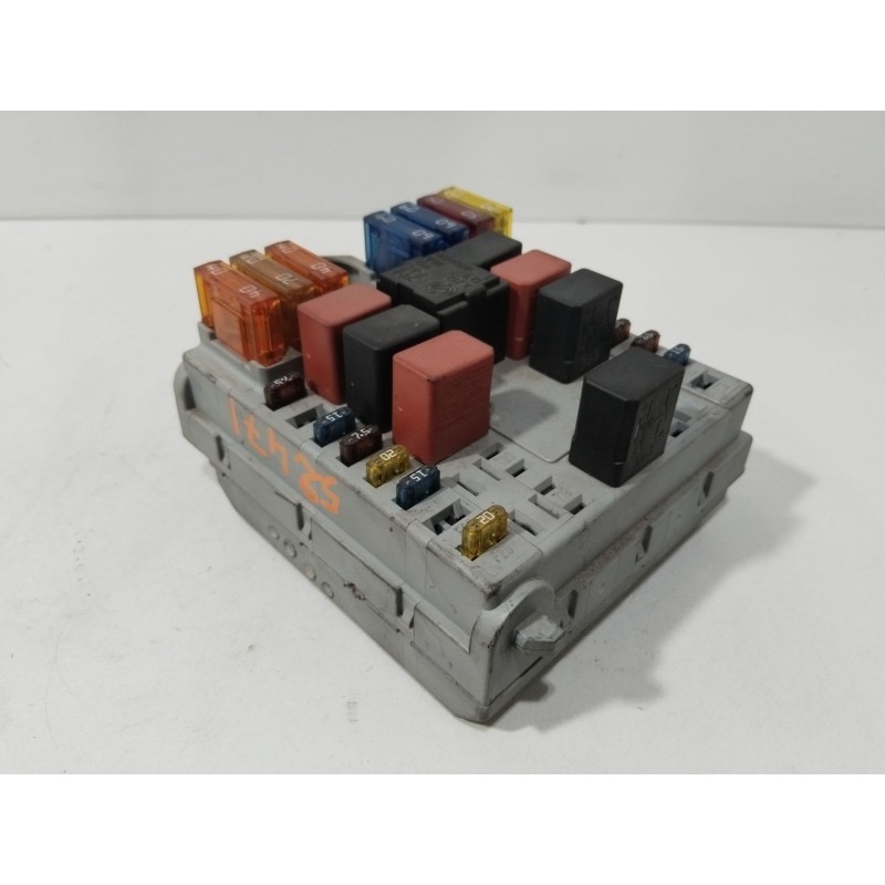 CAJA RELES / FUSIBLES 46760542  - imagen 2