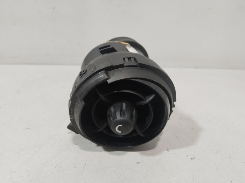 Recambio de rejilla aireadora central para mini mini (r56) one referencia OEM IAM 925401604  