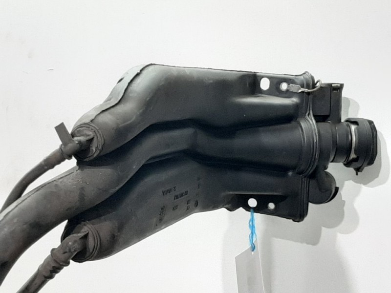 Recambio de deposito combustible para seat toledo (kg3) style referencia OEM IAM 6R7201021AR 6R7201138A 