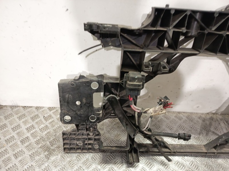 Recambio de panel frontal para renault scénic iii (jz0/1_) 1.5 dci referencia OEM IAM 752100007R  