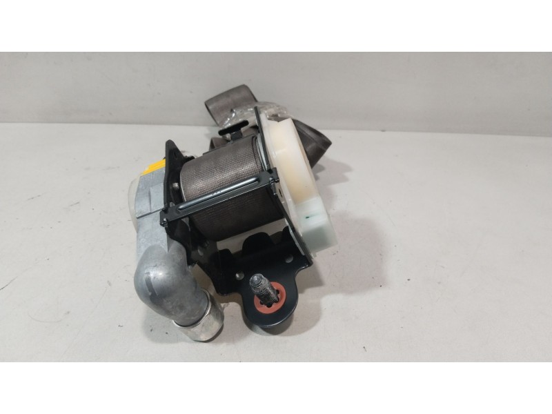 Recambio de cinturon seguridad delantero derecho para kia rio ii (jb) 1.4 16v referencia OEM IAM 888801G100  