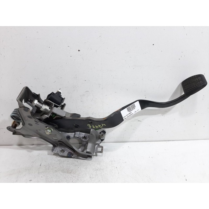 PEDAL EMBRAGUE  - imagen 1
