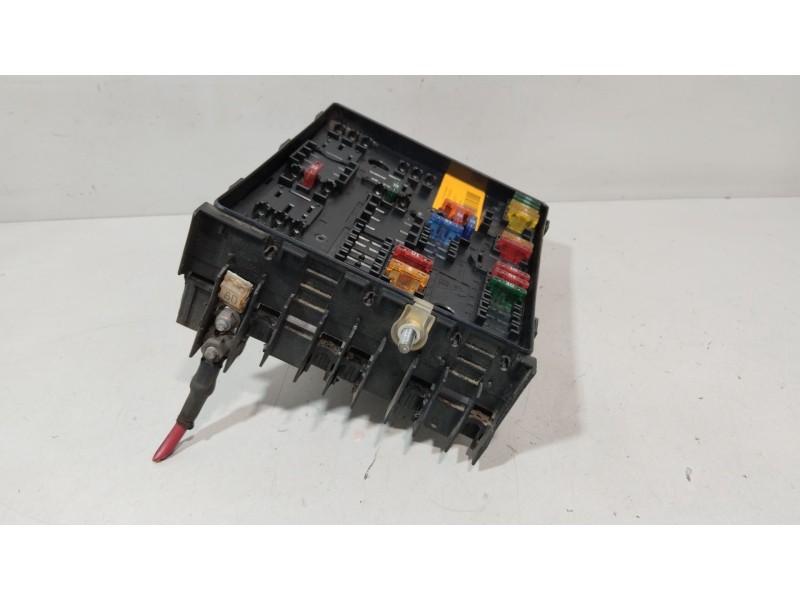 Recambio de caja reles / fusibles para volkswagen golf v (1k1) 2.0 tdi 16v referencia OEM IAM 1K0937124K  