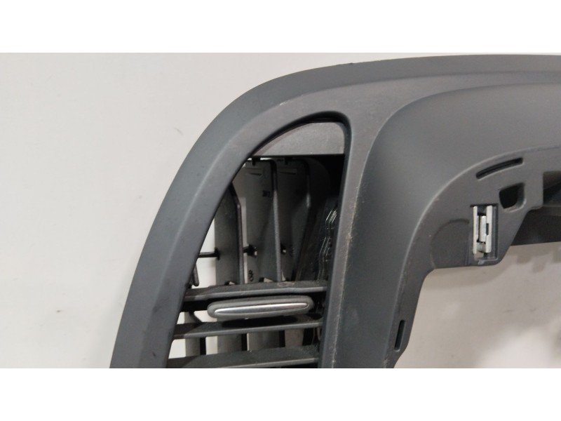 Recambio de consola central para renault captur i (j5_, h5_) 1.2 tce 120 referencia OEM IAM 682602532R  