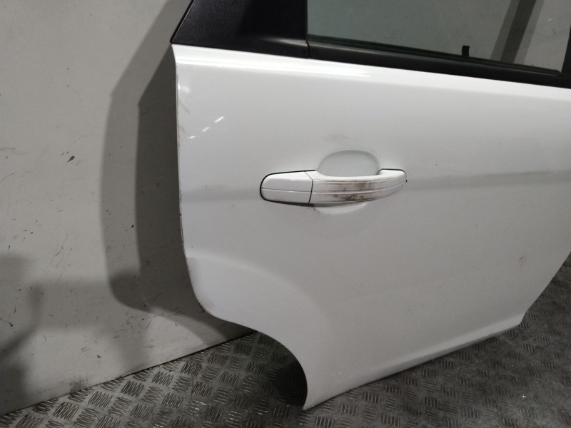 Recambio de puerta trasera derecha para ford focus lim. (cb4) titanium referencia OEM IAM  BLANCO 
