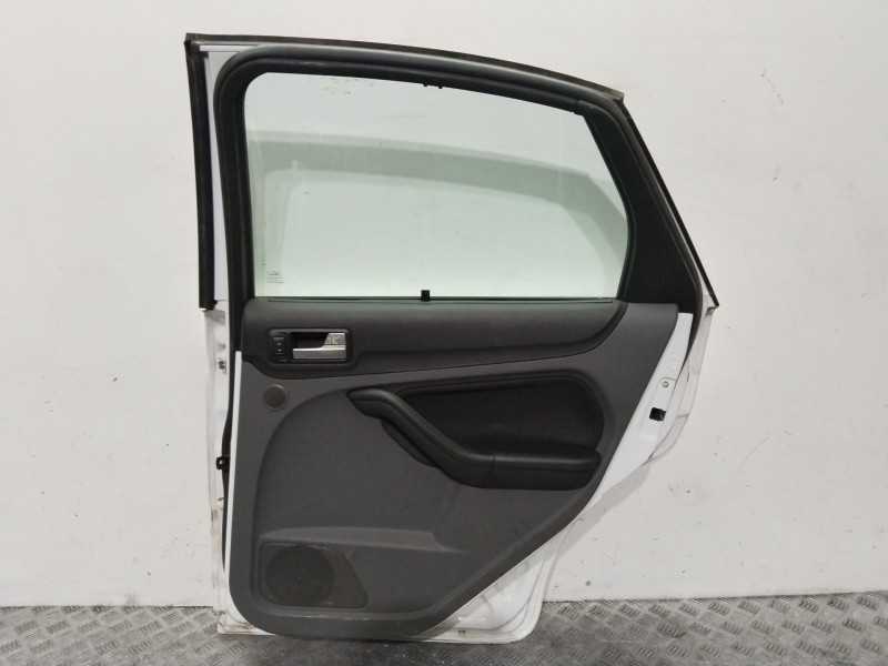 Recambio de puerta trasera derecha para ford focus lim. (cb4) titanium referencia OEM IAM  BLANCO 