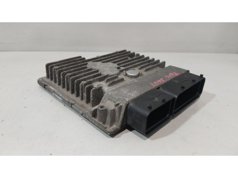 Recambio de centralita motor uce para seat leon (1p1) 1.6 tdi referencia OEM IAM 03L906023AB  