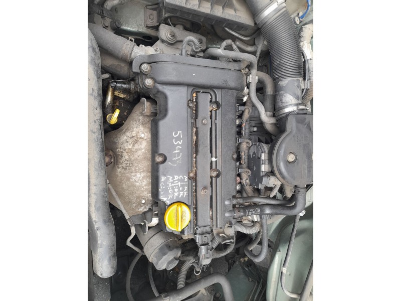 opel corsa c (x01) del año 2001