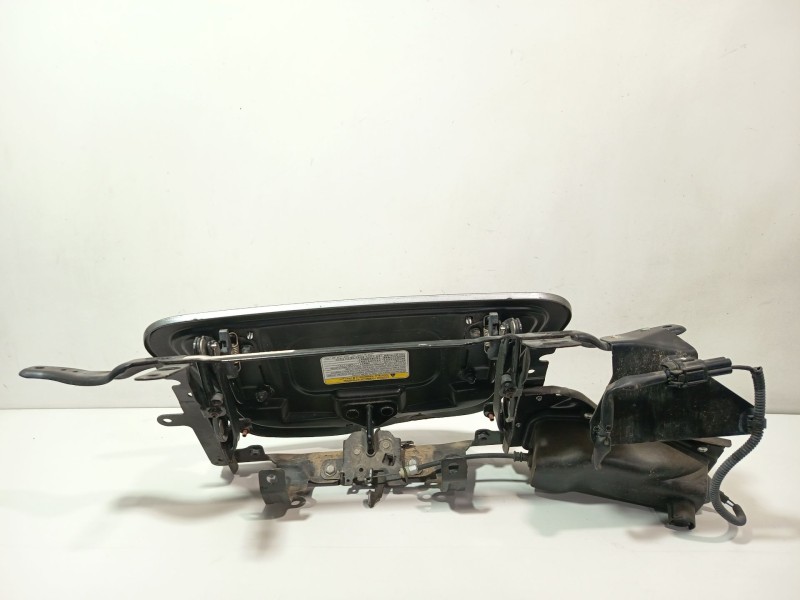 Recambio de rejilla paragolpes delantero para nissan leaf (ze0) electric referencia OEM IAM 657013NL5D  
