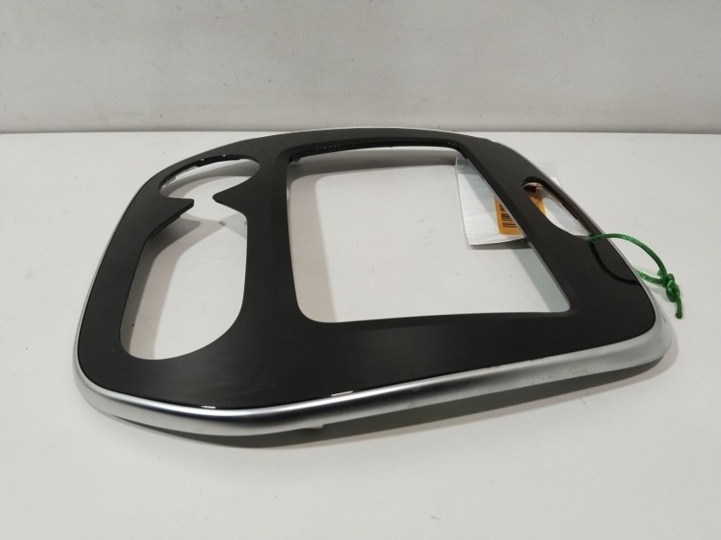 Recambio de moldura para renault captur i (j5_, h5_) 1.2 tce 120 referencia OEM IAM 682703348R  