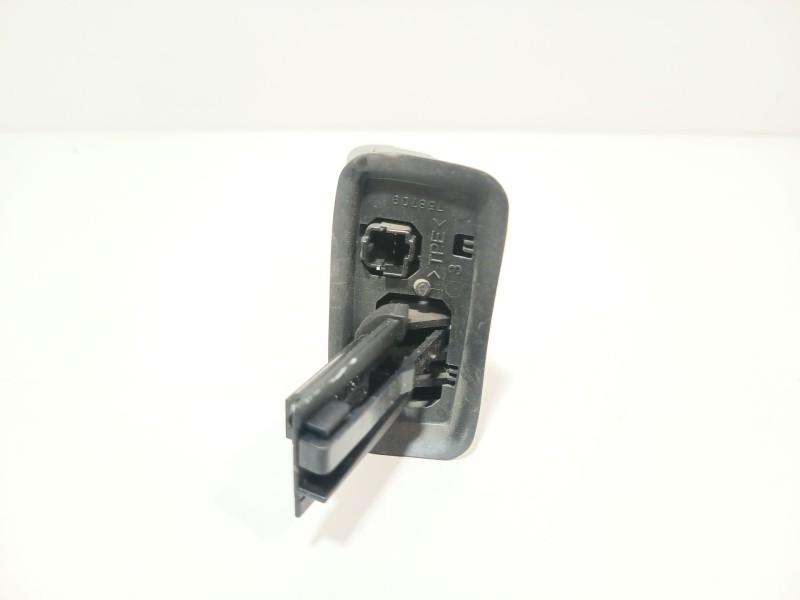 Recambio de mando volante para ford kuga i 2.0 tdci referencia OEM IAM 758709  