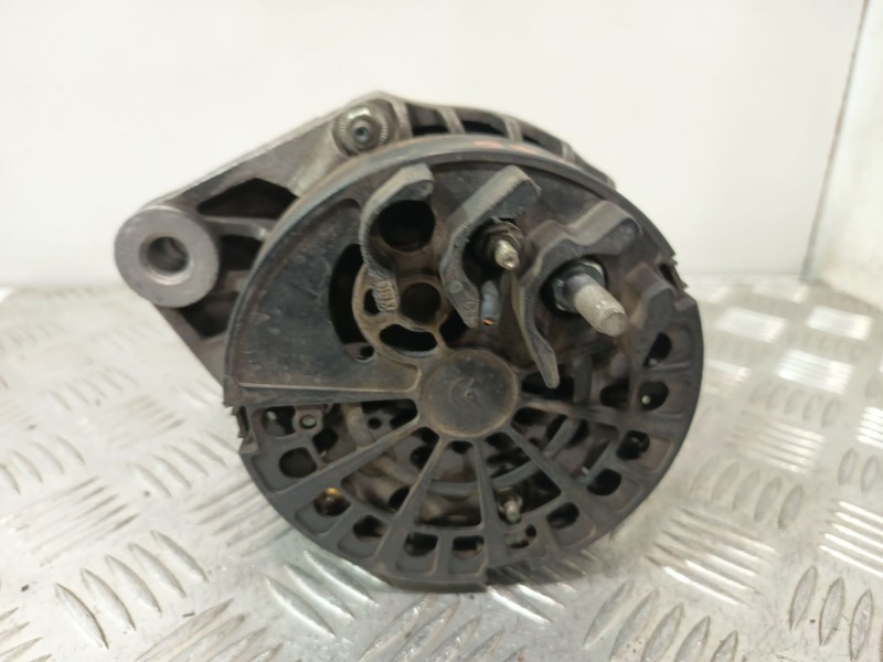 Recambio de alternador para opel vectra c (z02) 1.9 cdti (f69) referencia OEM IAM 95520873  