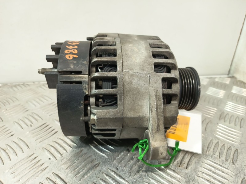 Recambio de alternador para opel vectra c (z02) 1.9 cdti (f69) referencia OEM IAM 95520873  