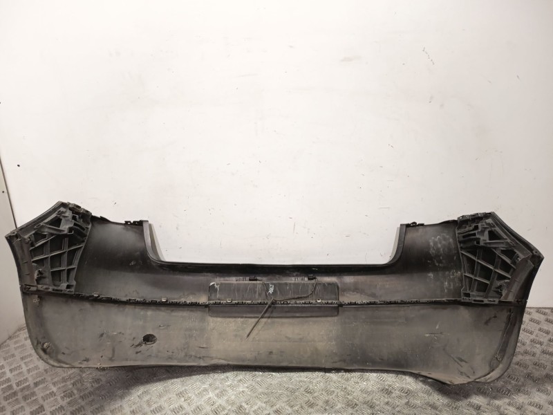 Recambio de paragolpes trasero para volkswagen golf v (1k1) 1.9 tdi referencia OEM IAM   NEGRO
