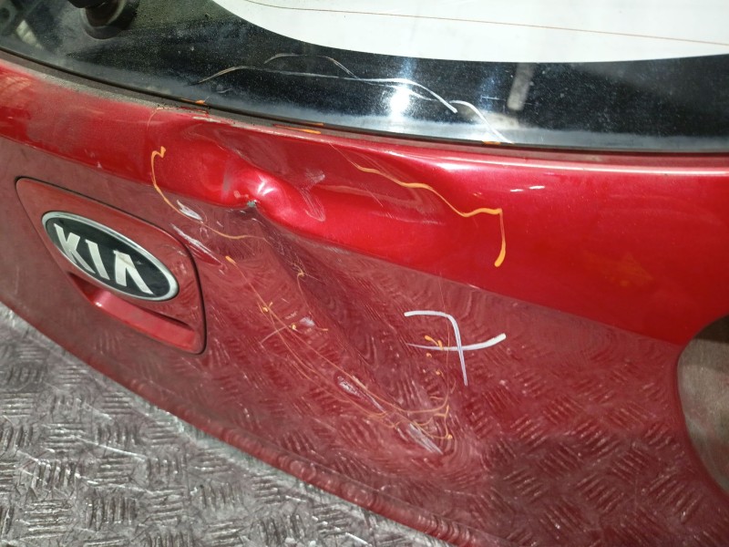 Recambio de porton trasero para kia rio iii (ub) 1.2 cvvt referencia OEM IAM 737001W220  ROJO