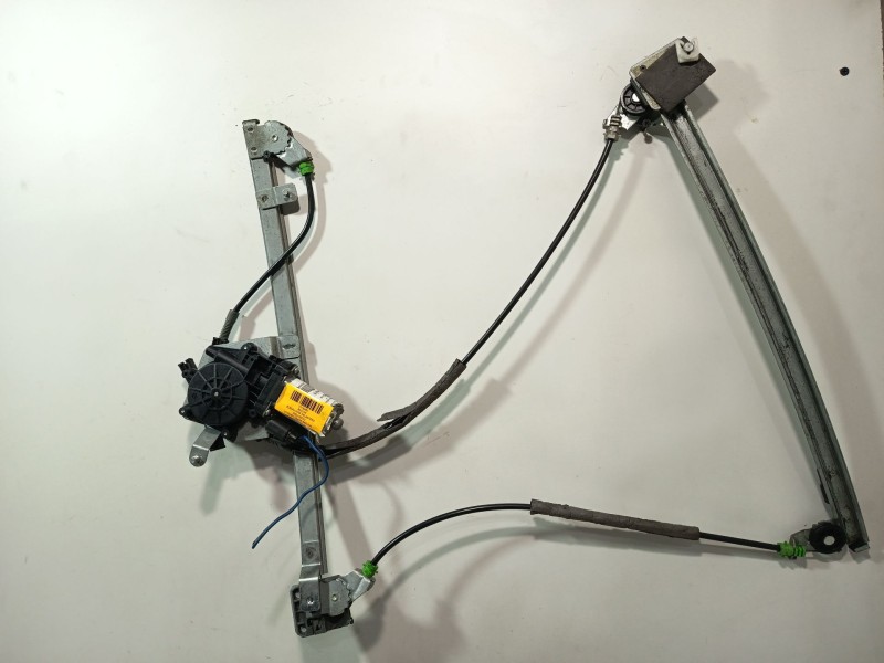 Recambio de elevalunas delantero izquierdo para citroën xsara berlina 1.6 attraction referencia OEM IAM 9221H4  