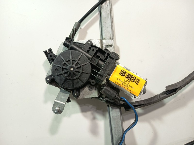 Recambio de elevalunas delantero izquierdo para citroën xsara berlina 1.6 attraction referencia OEM IAM 9221H4  
