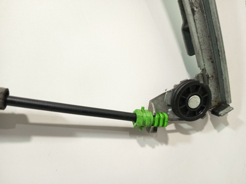 Recambio de elevalunas delantero izquierdo para citroën xsara berlina 1.6 attraction referencia OEM IAM 9221H4  