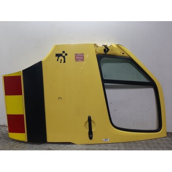 PUERTA DELANTERA IZQUIERDA A9067200005 AMARILLO 