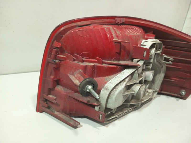 Recambio de piloto trasero izquierdo para audi a3 (8p1) 2.0 tdi 16v referencia OEM IAM 8P3945095  